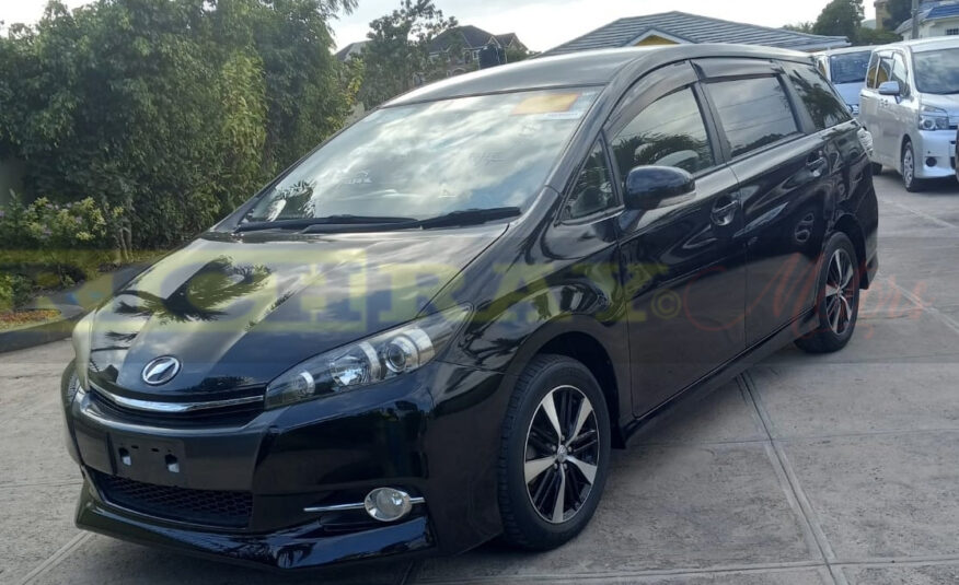 2013 Black Toyota Wish 1.8X