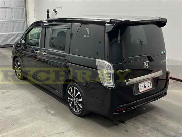 2014 Black Honda Step Wagon Spada