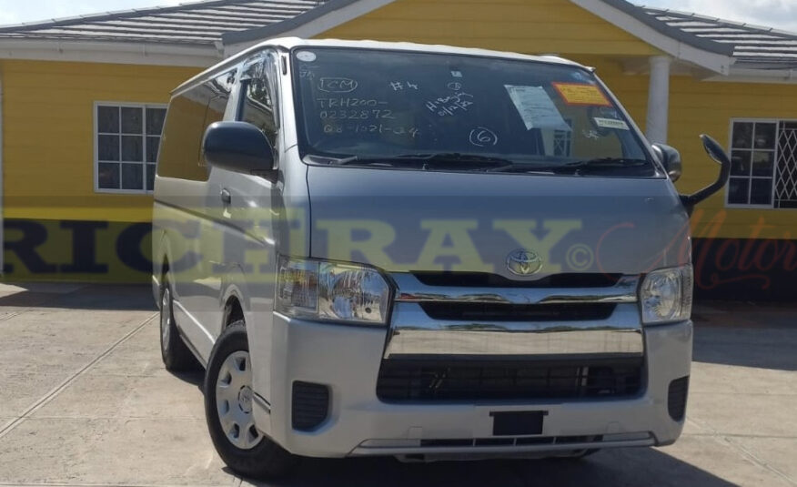 2016 Silver Toyota Hiace Van Long Dx