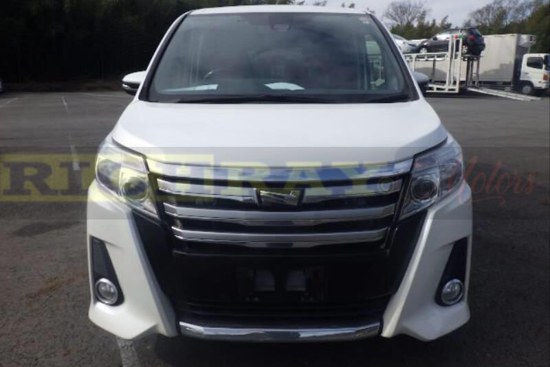 2016 Pearl White Toyota Noah  SI