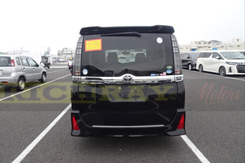 2015 Black Toyota Voxy ZS